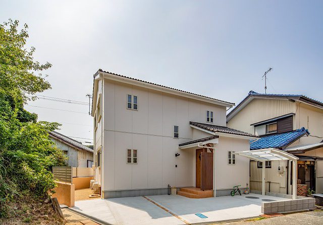 限られた広さのこの土地の形状に合わせた、ベストな家を建てることができました。